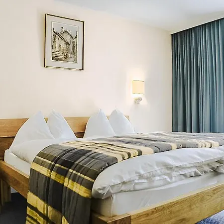 Regina Terme מלון 3*